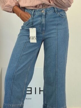 Zara cropped Wide Leg Jeans in Light Blue size 2